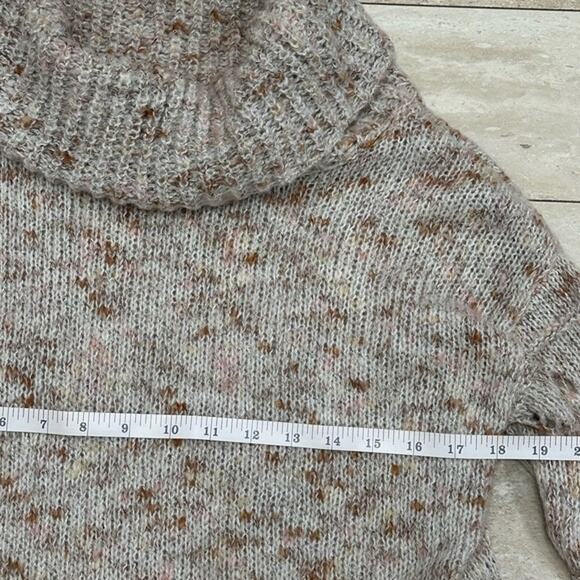 Jessica Simpson Loose Cowl Neck Sweater - Picture 6 of 7